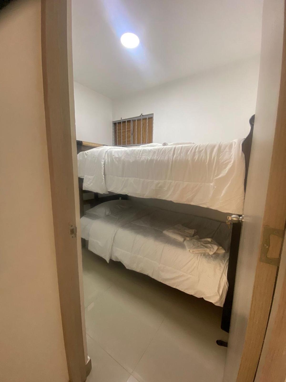 Cerca Playa Marbella * Cartagena